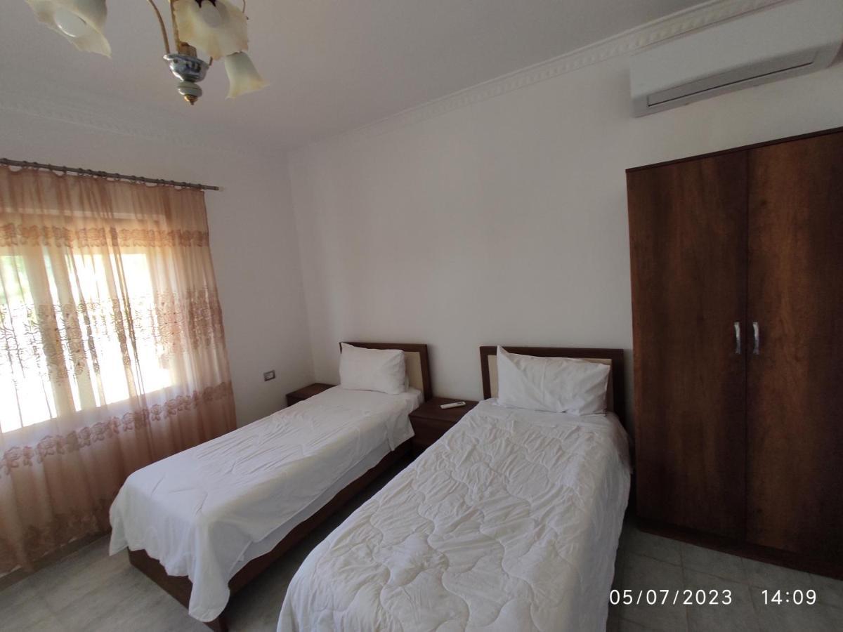 Guest House Pashollari ベラト エクステリア 写真