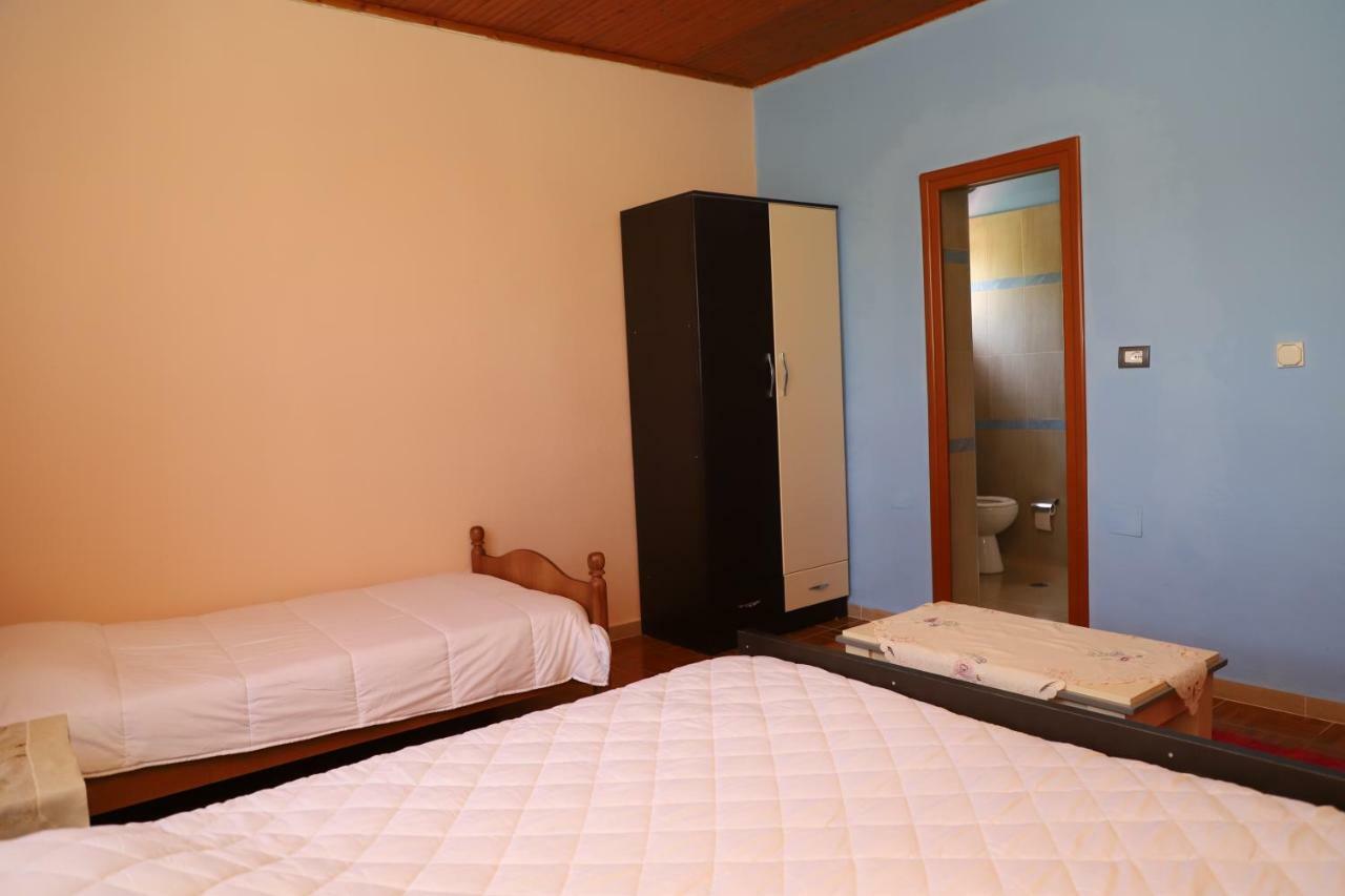 Guest House Pashollari ベラト エクステリア 写真