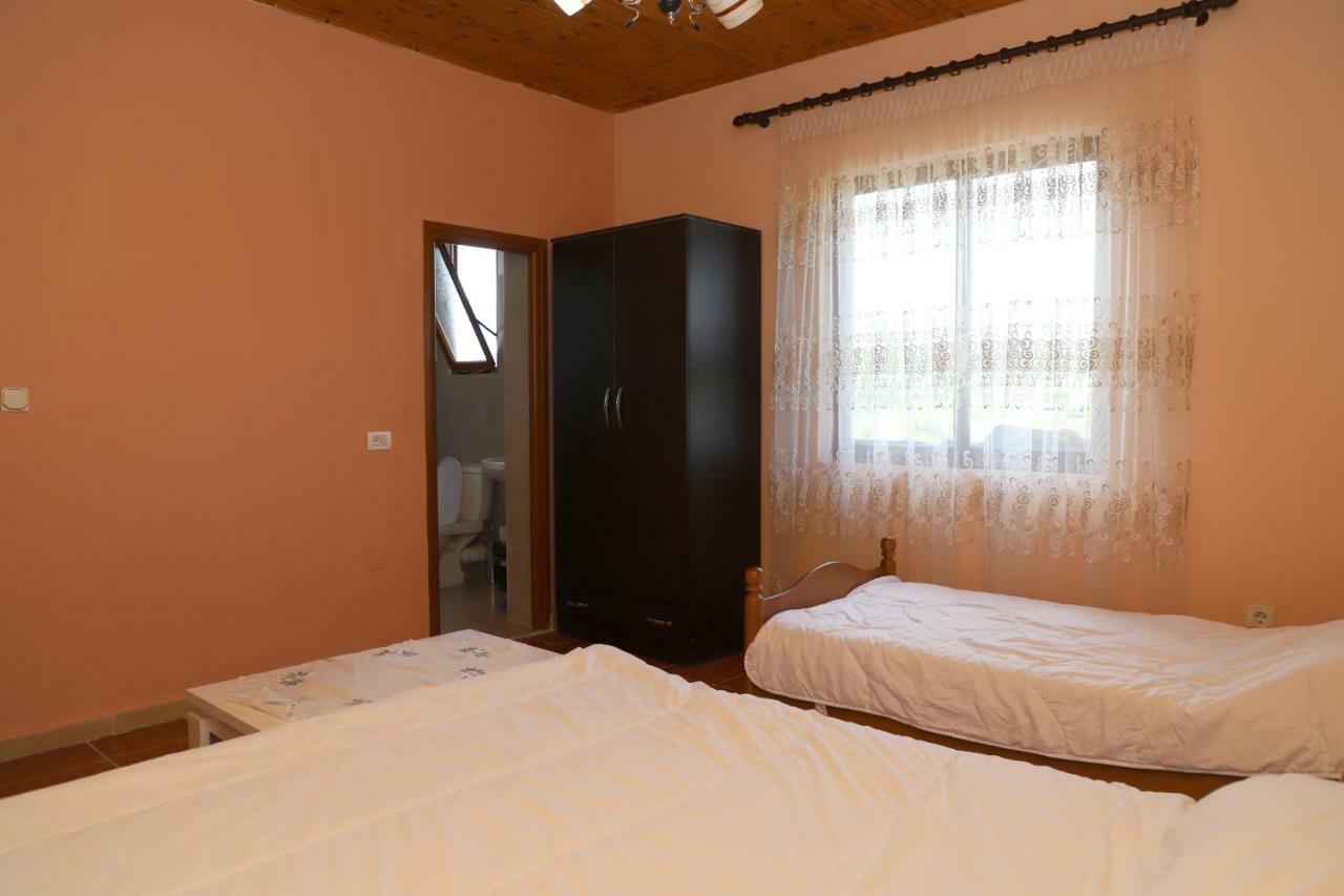 Guest House Pashollari ベラト エクステリア 写真