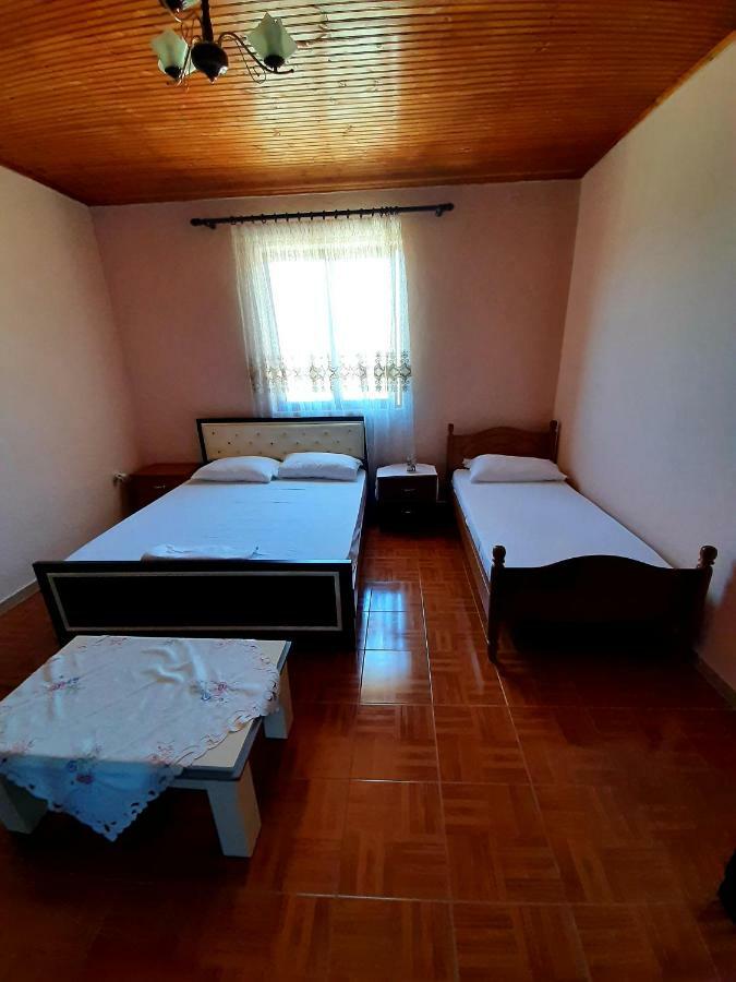 Guest House Pashollari ベラト エクステリア 写真